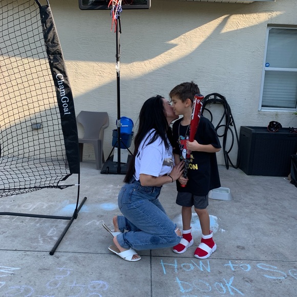 Meet your posher Jo :) - Picture 7 of 9